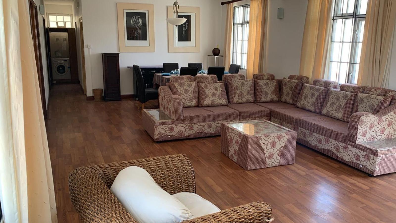 White Castle Apartament Pereybere Beach